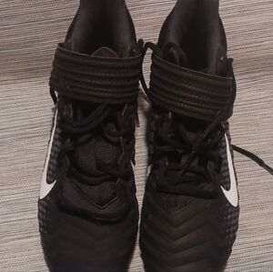 Nike Alpha football cleats-size 9.5 excellent condition